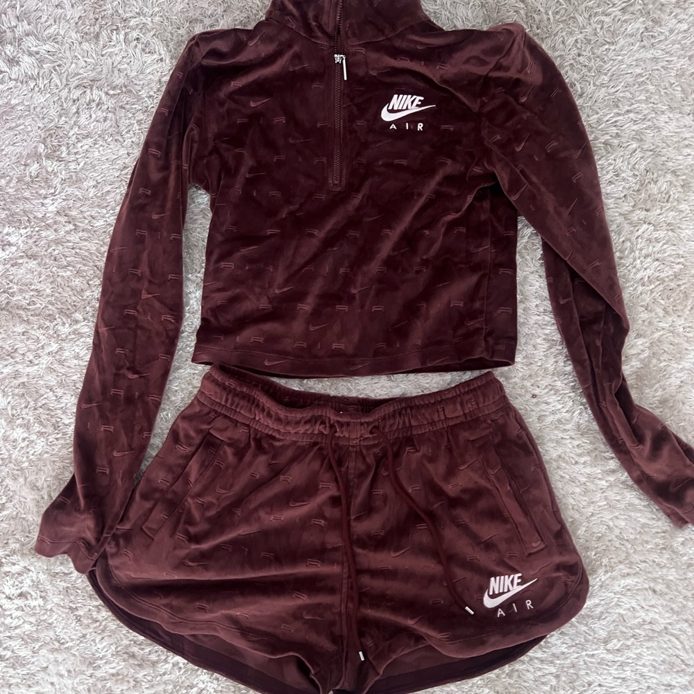 Nike air brown velour set
